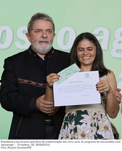 Presidente Lula durante cerimônia de comemoração dos cinco anos do programa de microcrédito rural Agroamigo.