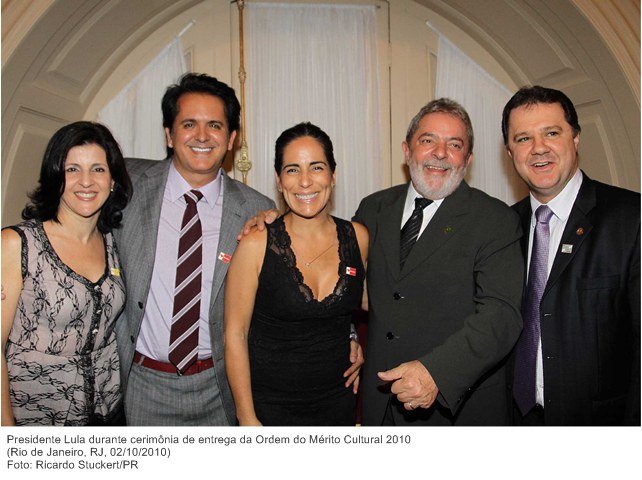 Presidente Lula durante cerimônia de entrega da Ordem do Mérito Cultural 2010 .
