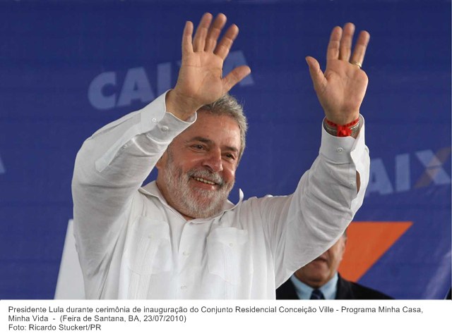 Presidente Lula durante cerimônia de inauguração do Conjunto Residencial Conceição Ville - Programa Minha Casa, Minha Vida.
