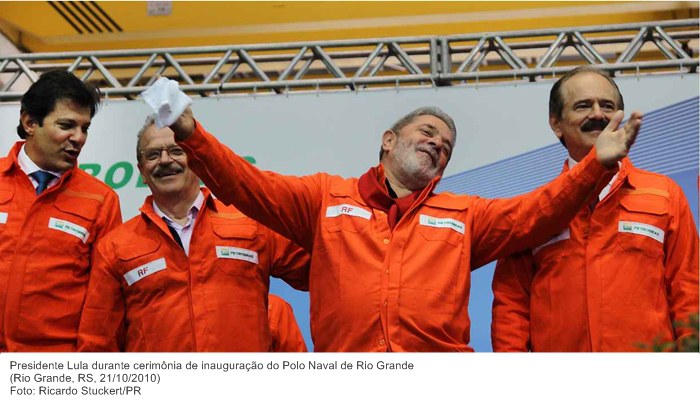 Presidente Lula durante cerimônia de inauguração do Polo Naval de Rio Grande.