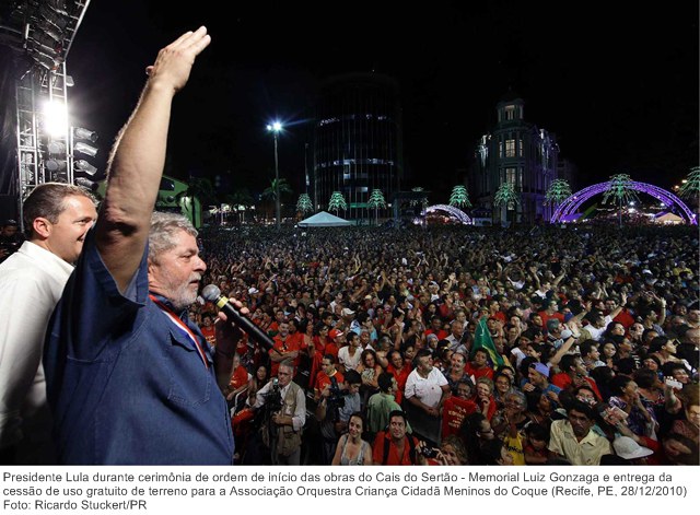 Presidente Lula durante cerimonia de ordem de início das obras do Cais do Sertão - Memorial Luiz Gonzaga e entrega da cessão de uso gratuito de terreno para a Associação Orquestra Criança.