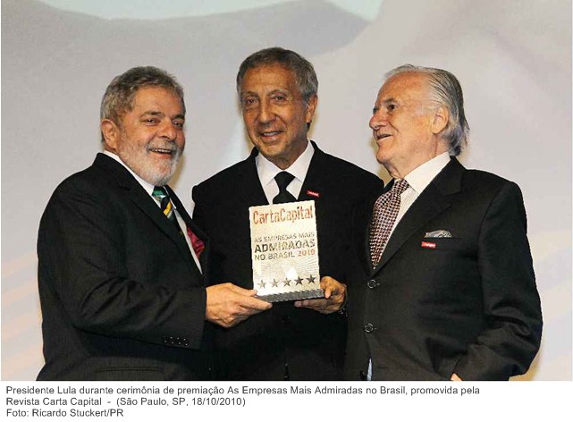Presidente Lula durante cerimônia de premiação As Empresas Mais Admiradas no Brasil, promovida pela Revista Carta Capital .