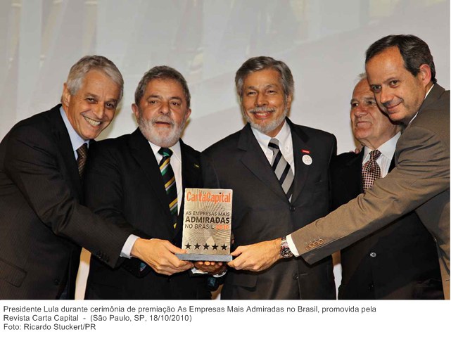 Presidente Lula durante cerimônia de premiação As Empresas Mais Admiradas no Brasil, promovida pela Revista Carta Capital .