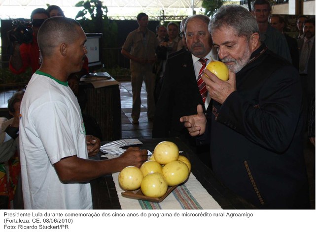 Presidente Lula durante comemoração dos cinco anos do programa de microcrédito rural Agroamigo.