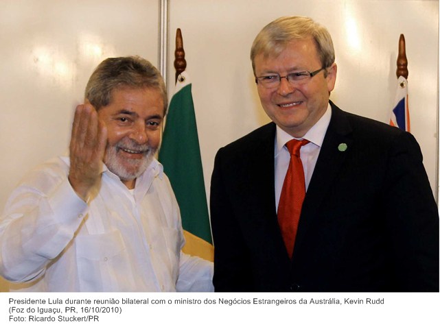 Presidente Lula durante reunião bilateral com o ministro dos Negócios Estrangeiros da Austrália, Kevin Rudd.