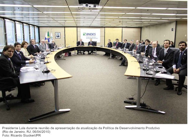 Presidente Lula durante reunião de apresentação da atualização da Política de Desenvolvimento Produtivo.
