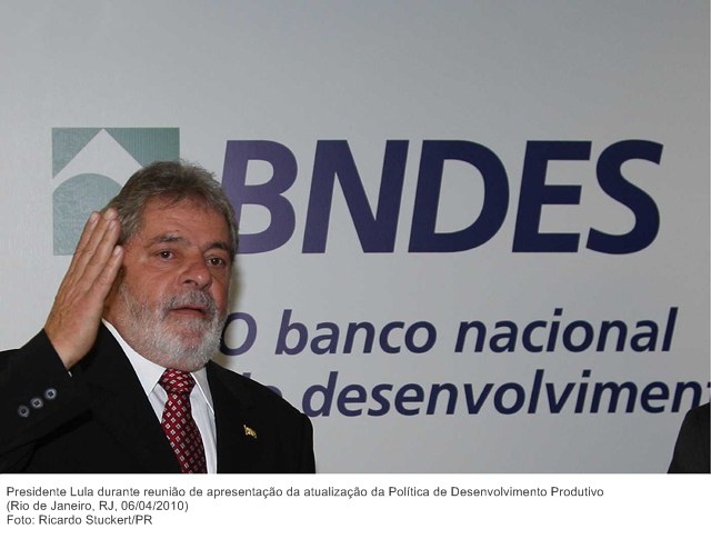 Presidente Lula durante reunião de apresentação da atualização da Política de Desenvolvimento Produtivo.