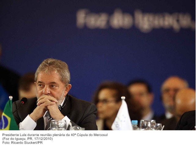 Presidente Lula durante reunião plenária da 40ª Cúpula do Mercosul.