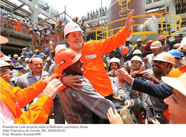 Presidente Lula durante visita à Refinaria Landulpho Alves.