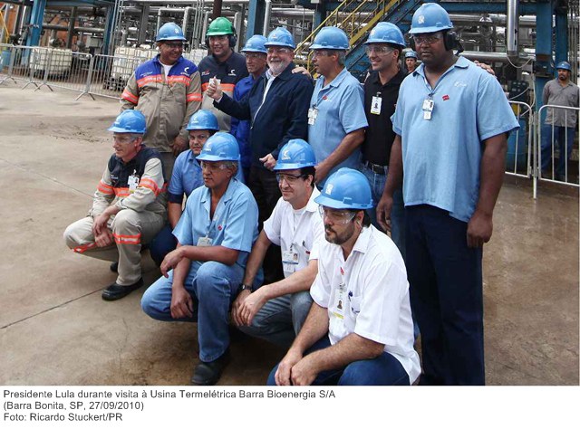 Presidente Lula durante visita à Usina Termelétrica Barra Bioenergia SA 