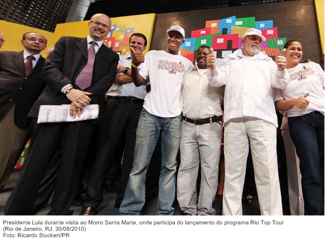 Presidente Lula durante visita ao Morro Santa Marta, onde participa do lançamento do programa Rio Top Tour (3).