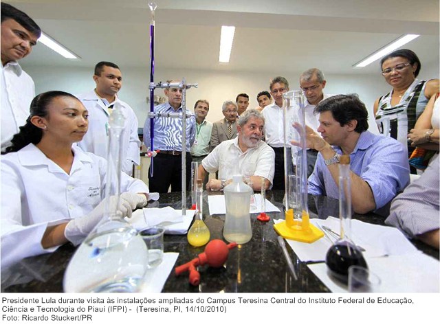 Presidente Lula durante visita às instalações ampliadas do Campus Teresina Central do Instituto Federal de Educação, Ciência e Tecnologia do Piauí (IFPI) 