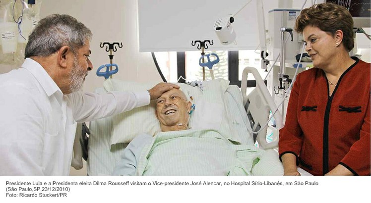 Presidente Lula e a Presidenta eleita Dilma Rousseff visitam o Vice-presidente José Alencar, no Hospital Sírio-Libanês, em São Paulo.
