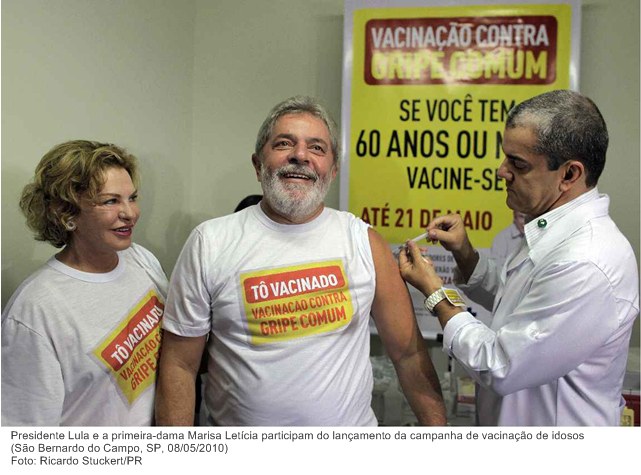 Presidente Lula e a primeira-dama Marisa Letícia participam do lançamento da campanha de vacinação de idosos.