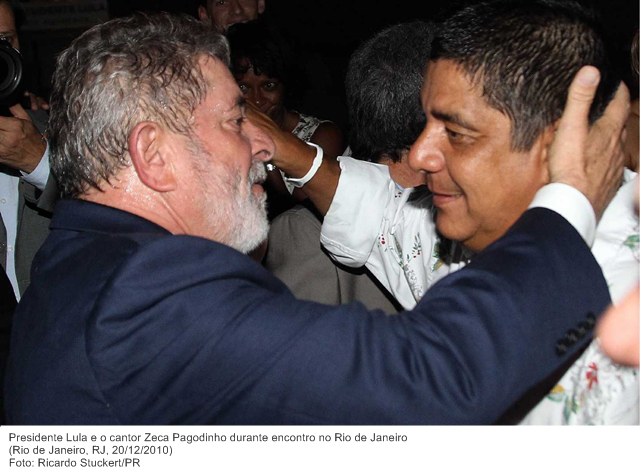 Presidente Lula e o cantor Zeca Pagodinho durante encontro no Rio de Janeiro.