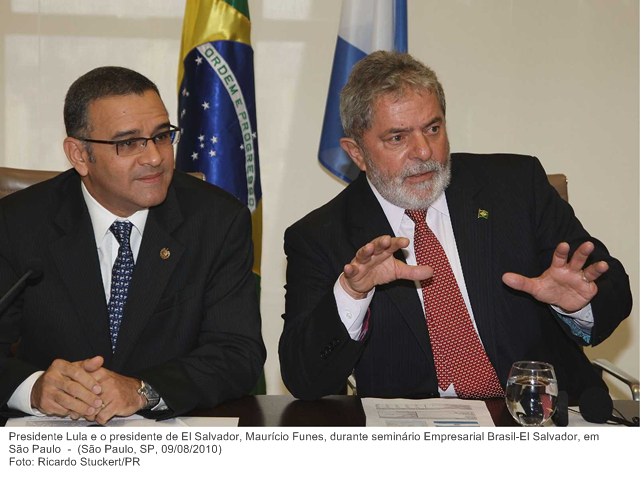 Presidente Lula e o presidente de El Salvador, Maurício Funes, durante seminário Empresarial Brasil-El Salvador, em São Paulo (2).
