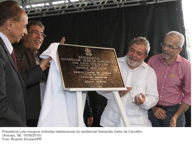 Presidente Lula inaugura unidades habitacionais do residencial Sebastião Celso de Carvalho.