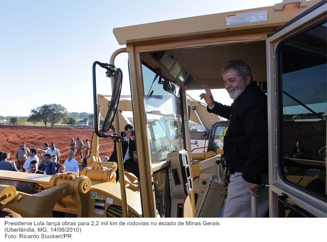 Presidente Lula lança obras para 2,2 mil km de rodovias no estado de Minas Gerais.