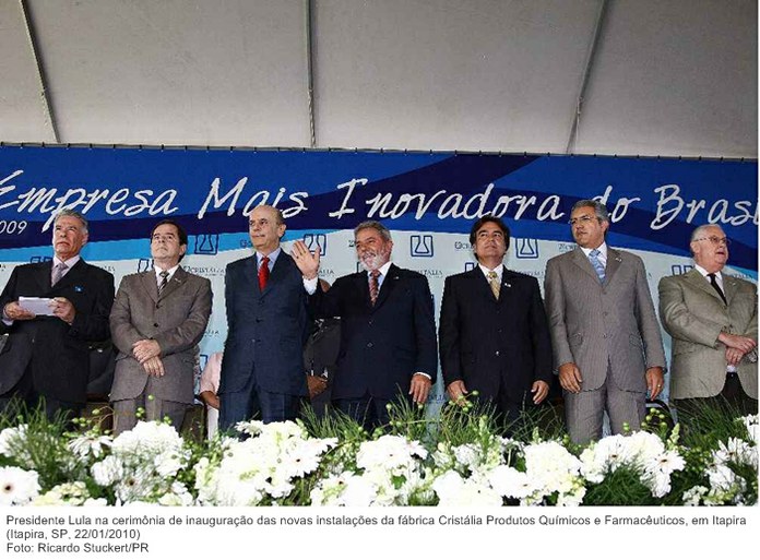 Presidente Lula na cerimônia de inauguração das novas instalações da fábrica Cristália Produtos Químicos e Farmacêuticos, em Itapira.