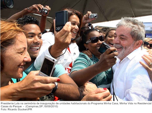 Presidente Lula na cerimônia de inauguração de unidades habitacionais do Programa Minha Casa, Minha Vida no Residencial Casas do Parque 