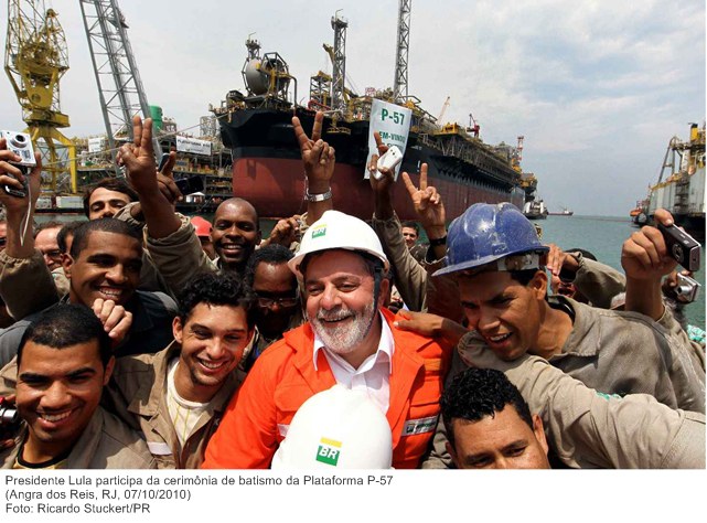 Presidente Lula participa da cerimônia de batismo da Plataforma P-57 
