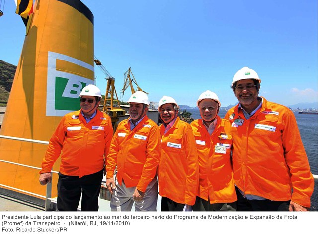 Presidente Lula participa do lançamento ao mar do terceiro navio do Programa de Modernização e Expansão da Frota (Promef) da Transpetro