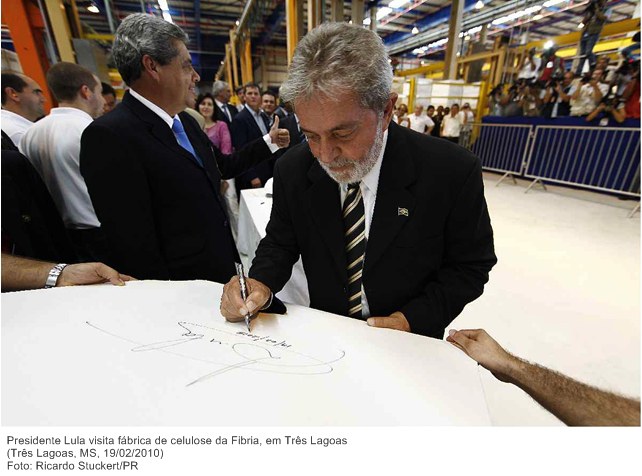 Presidente Lula visita fábrica de celulose da Fibria, em Três Lagoas