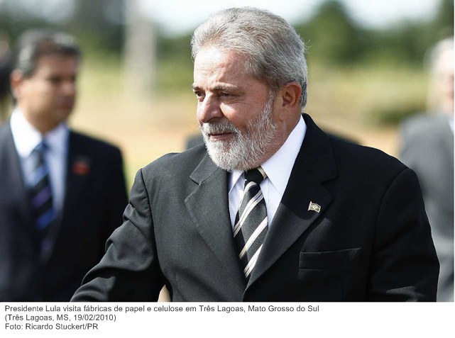 Presidente Lula visita fábricas de papel e celulose em Três Lagoas, Mato Grosso do Sul.