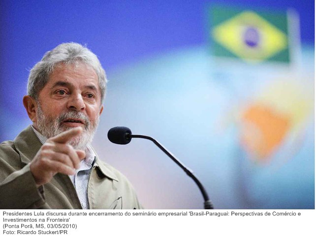 Presidentes Lula discursa durante encerramento do seminário empresarial 'Brasil-Paraguai Perspectivas de Comércio e Investimentos na Fronteira'
